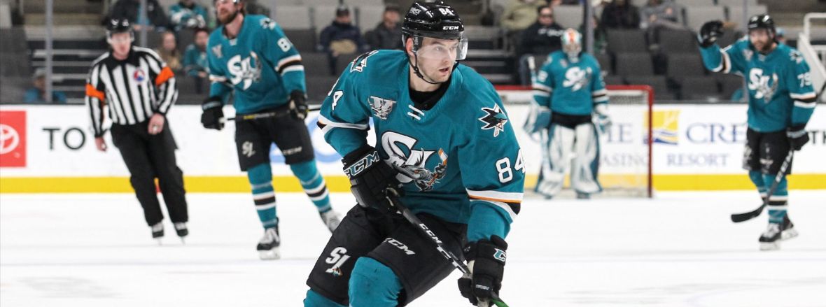 Sharks Re-Sign Forward Maxim Letunov